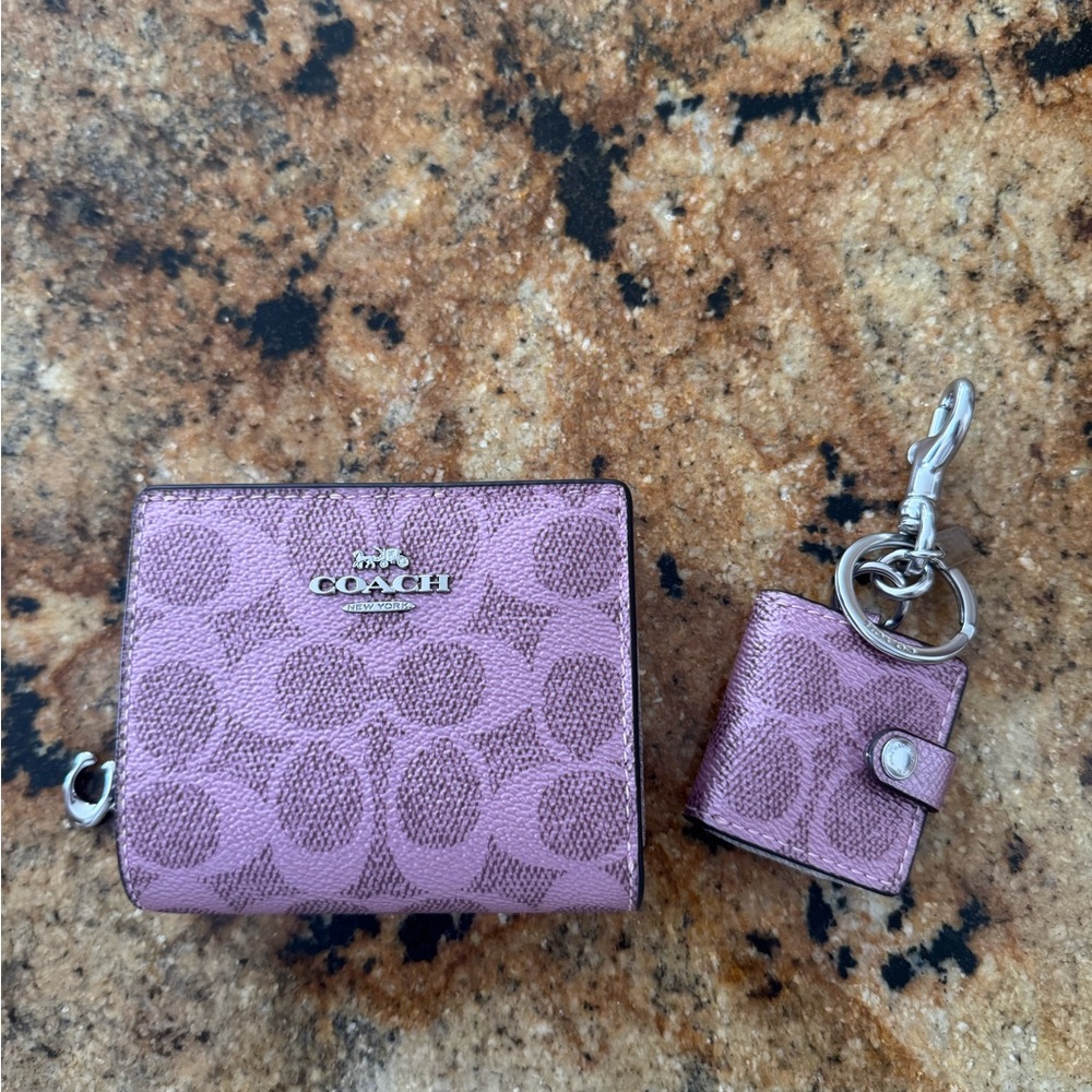 Retro Coach pink picture Key and Card Holder Set
